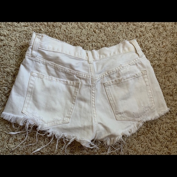Free People white denim shorts - Picture 4 of 6
